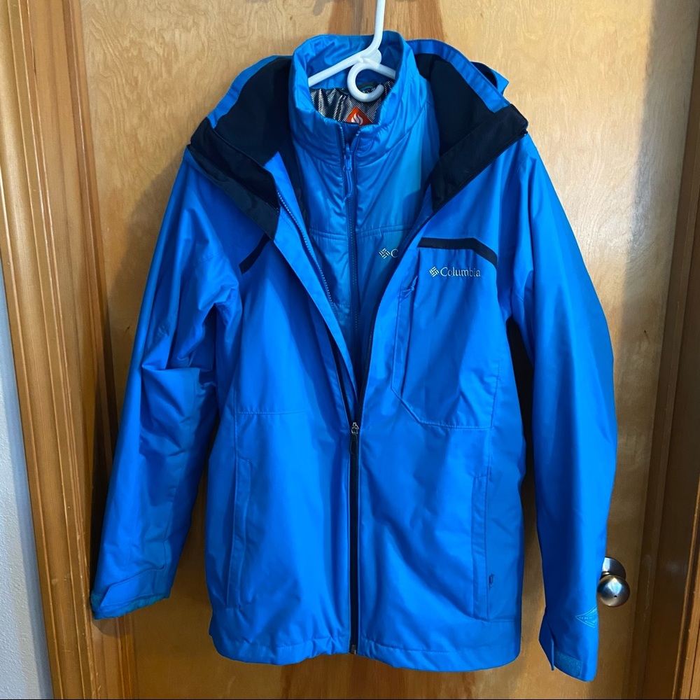 Women’s blue Columbia 3-in-1 interchange jacket